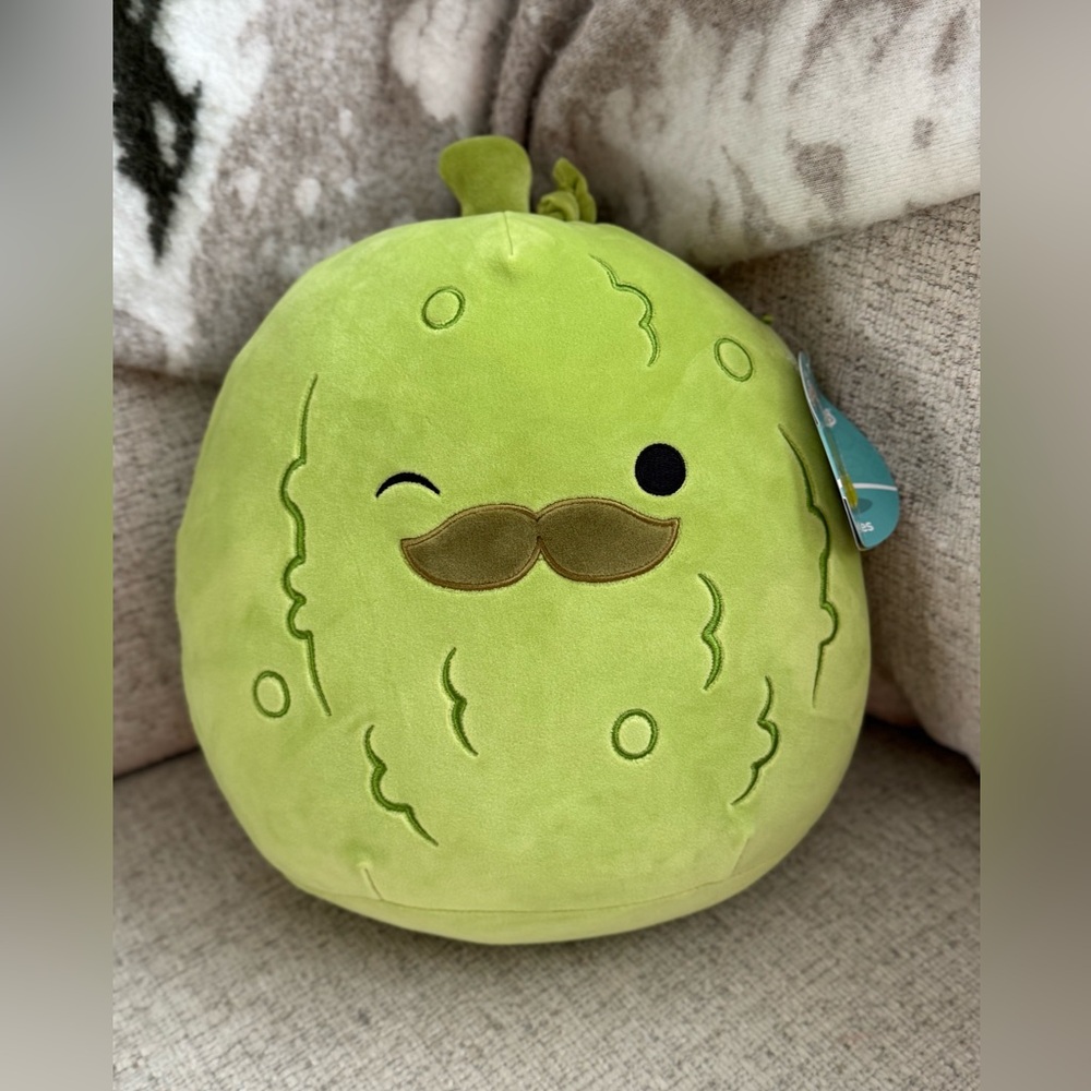 Squishmallow - Charles the Pickle